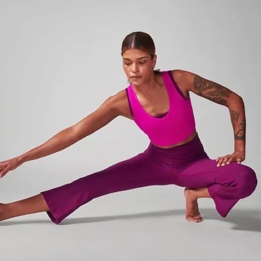 Athleta | Elation Rib Crop Flare‎ In Exotic Fuchsia Size M